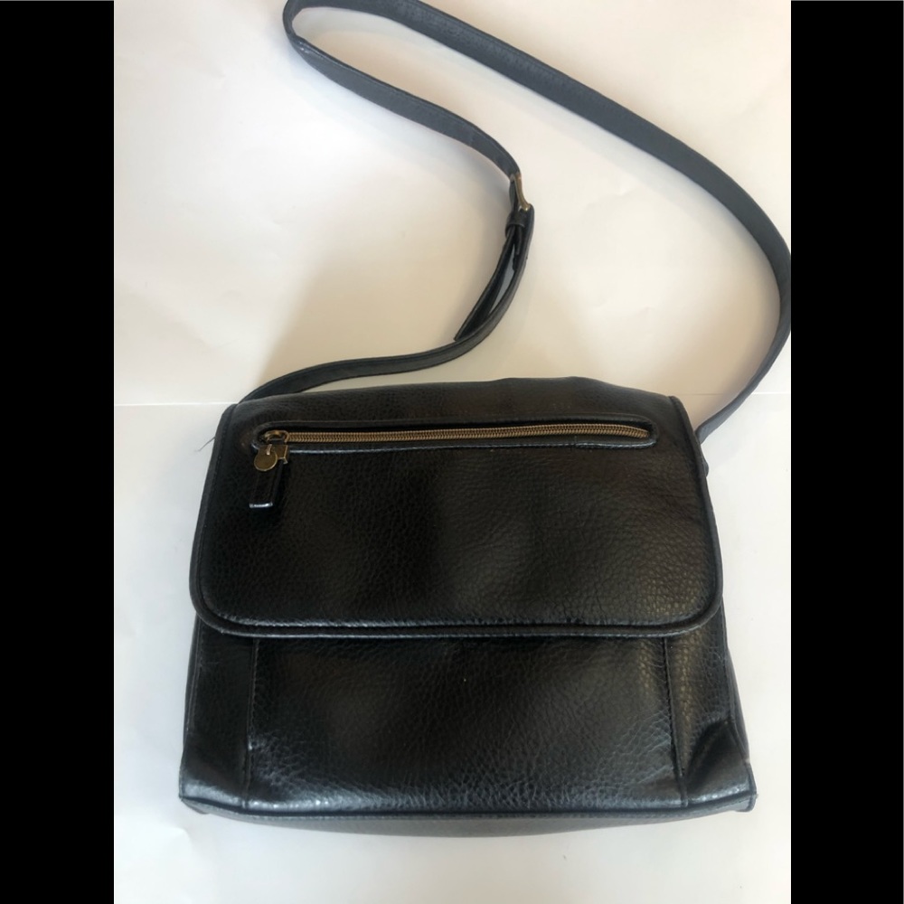RELIC by Fossil black crossbody bag